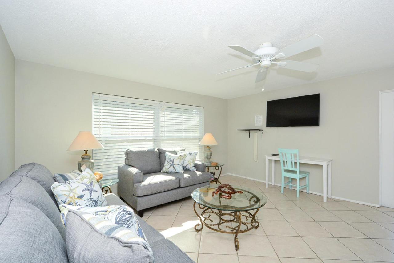 Canal 315 - Right In Siesta Key Village! Exterior photo