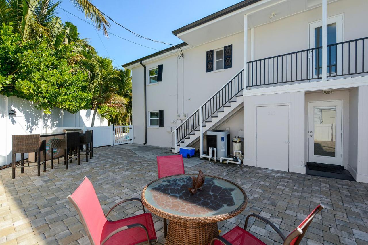Canal 315 - Right In Siesta Key Village! Exterior photo