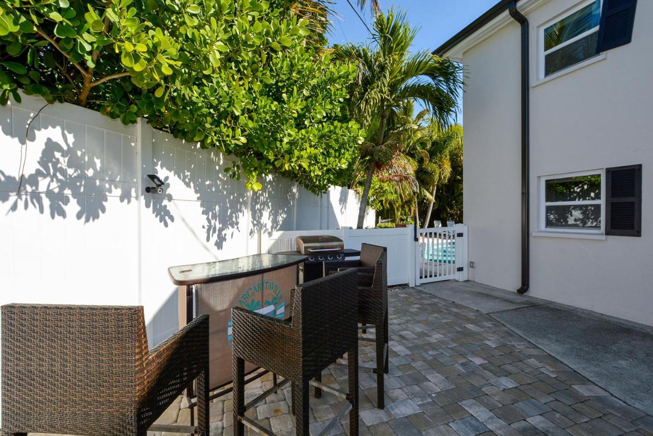 Canal 315 - Right In Siesta Key Village! Exterior photo